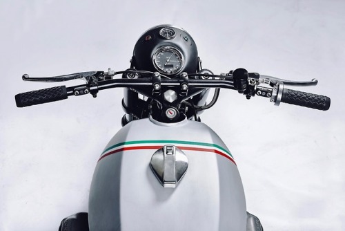 utwo:Moto Guzzi 850 T3© Liam Duke