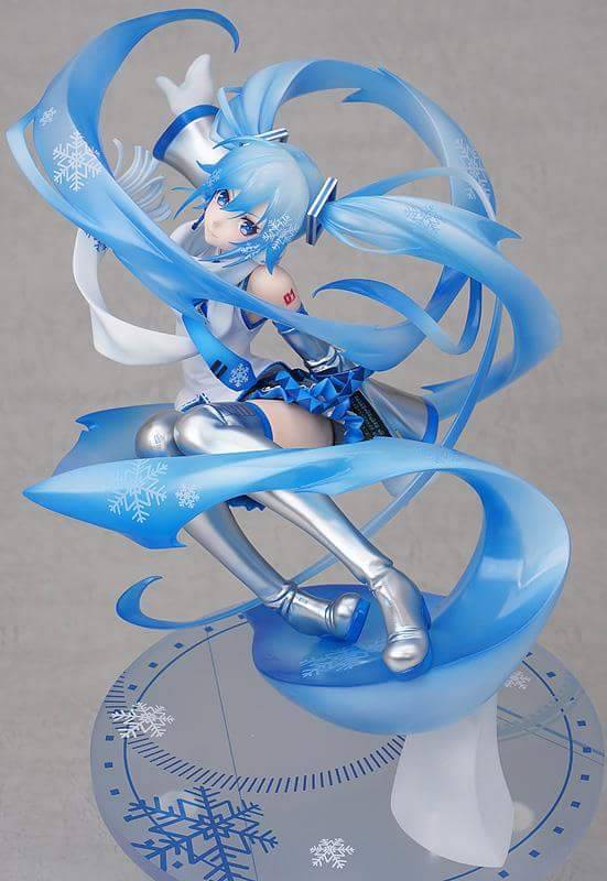 miku figure snow