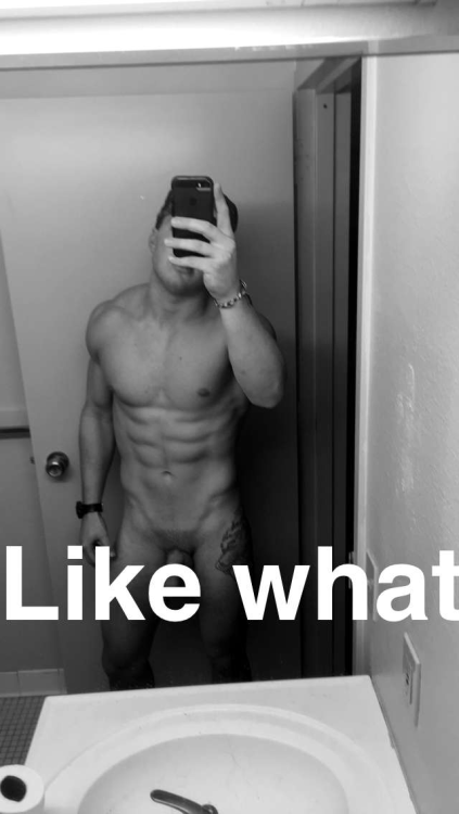 mystraightfriend:snapboysbaited:Jonny, 20. From San Diego,...