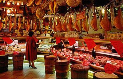 El arte de la sisa.
Hasta el siglo XVIII, en Madrid y en toda Castilla había carnicerías con sisa, para pecheros. Y carnicerías sin sisa.
¿Qué quiere decir esto?
Pues que los nobles, que por privilegio no pechaban (esto es que no pagaban impuestos),...