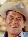 “Estoy aquí para arreglar esto”.
Según Ronald Reagan, las 9 palabras más terroríficas (terrfying) del idioma inglés eran “soy del Gobierno y vengo aquí para arreglar esto.” (“I’m from the government and I’m here to help…)
Por eso no es de extrañar...