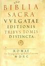 Ne variatur.
La Vulgata promovida por Sixto V fue la primera edición impresa de la Vulgata latina, publicada en Roma en 1590. La obra iba acompañada de una bula papal que incluía la cláusula de “ne variatur”. Es decir, se indicaba que quien...