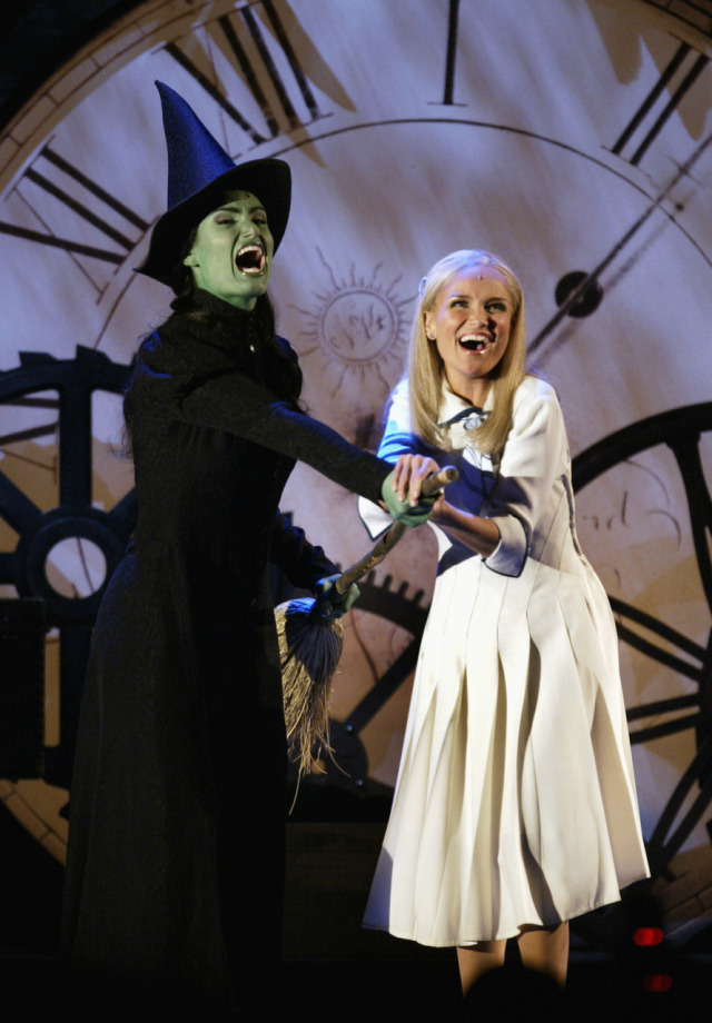 Wicked In Pictures (Idina Menzel And Kristin Chenoweth At The 2004...)