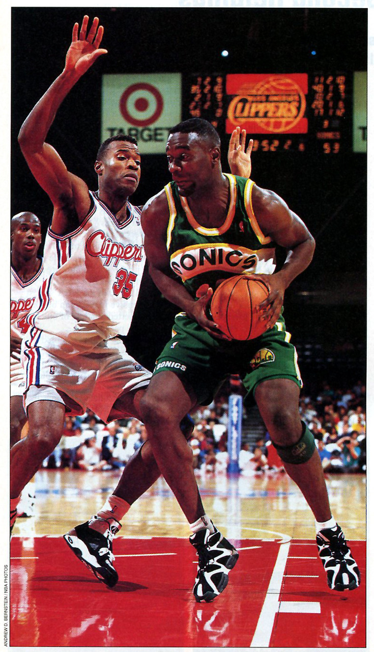shawn kemp reebok pumps