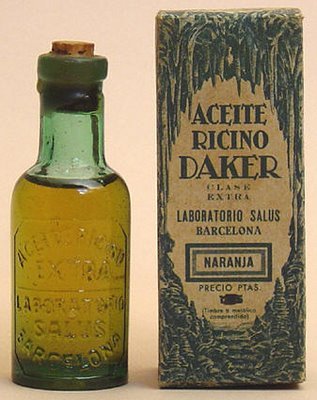 Purgas.
Los egipcios inventaron casi todo antes que nosotros. Por ejemplo, la crema bronceadora. Usaban una basada en aceite de ricino (lo que en las malas traducciones del inglés llaman “aceite de castor”).
El aceite de ricino ha sido considerado en...