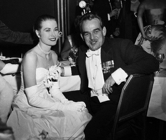 (grace Kelly And Future Husband, Prince Rainier)