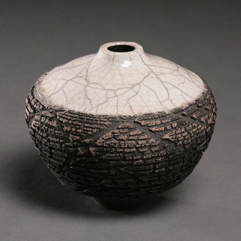 Tim Scull: White Crackle Textured Vessel Series – Ceramics Now