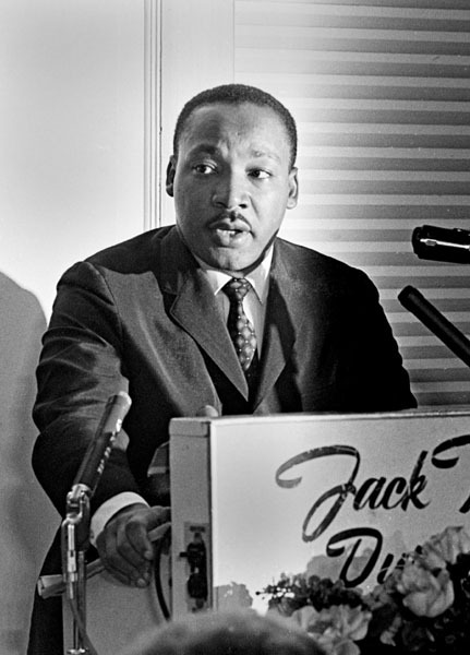 “Martin Luther King, Jr., addresses the Southern... - In North Carolina