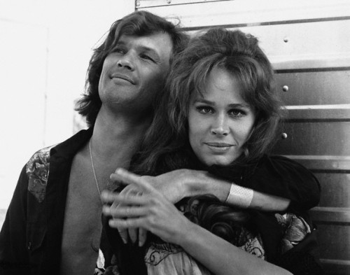 kittenindustries:Kris Kristofferson & Karen Black.