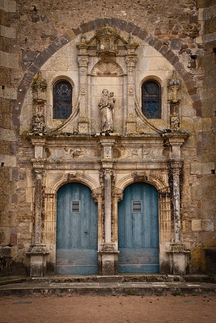 justcallmegrace:
“ The church of the small village of Ainay-le-Château, France. Photo by Jelle Druyts
”