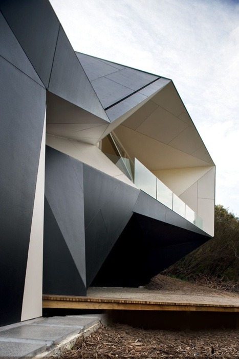 Klein Bottle house, by McBride Charles Ryan, Mornington...