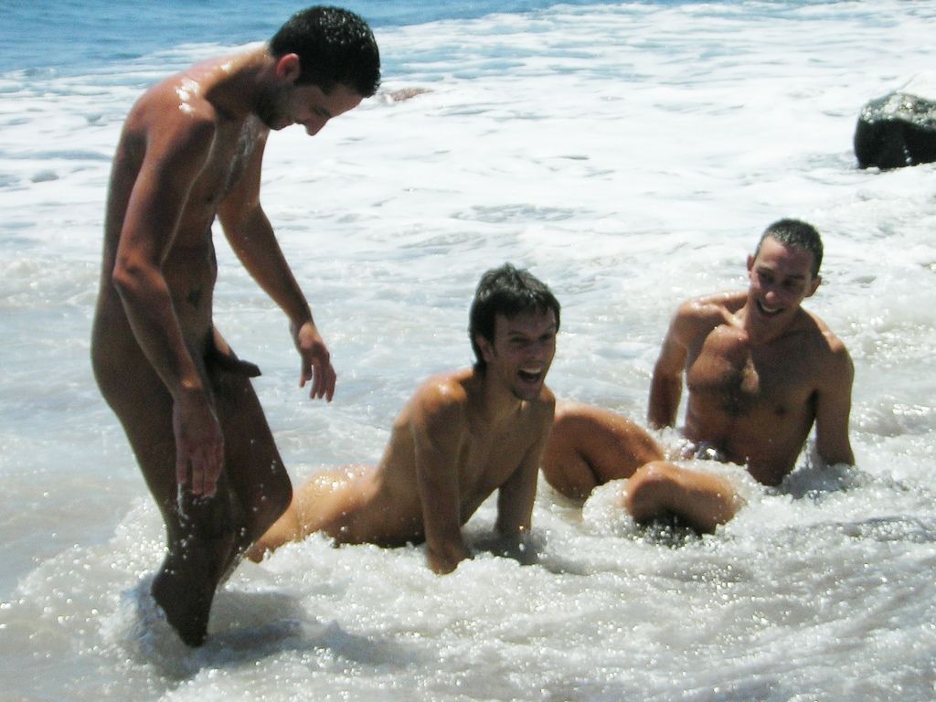 Ileana dcruz nude photo Dancing with the stars nude