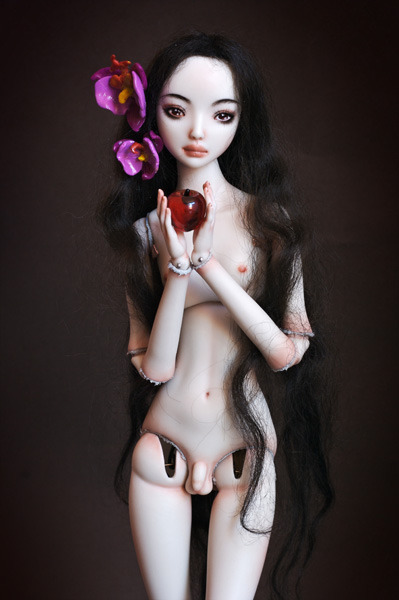 Bewitching doll from tokyo