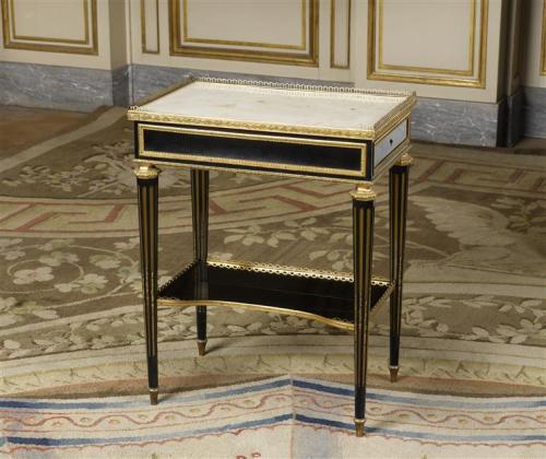 Table made in 1785 for the grand cabinet of Madame Victoire at the chateau de Bellevue
Today’s theme is furniture and decorative art made for the chateau de Bellevue, the favored home of Louis XVI’s aunts. The chateau, which was demolished in the...