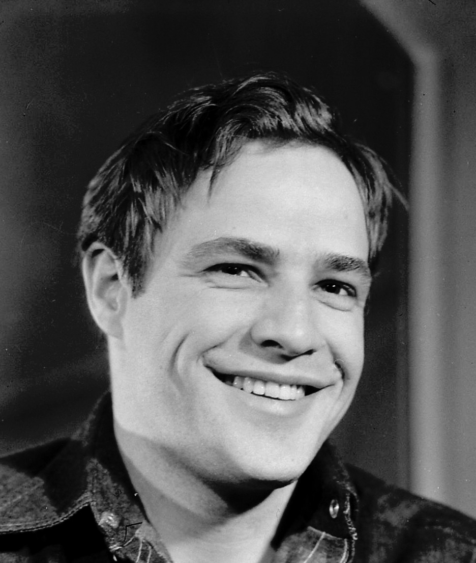 Marlon Brando Fansite • Marlon Brando Photoshoot