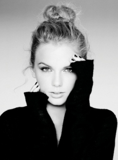 Taylor Swift Black And White Tumblr