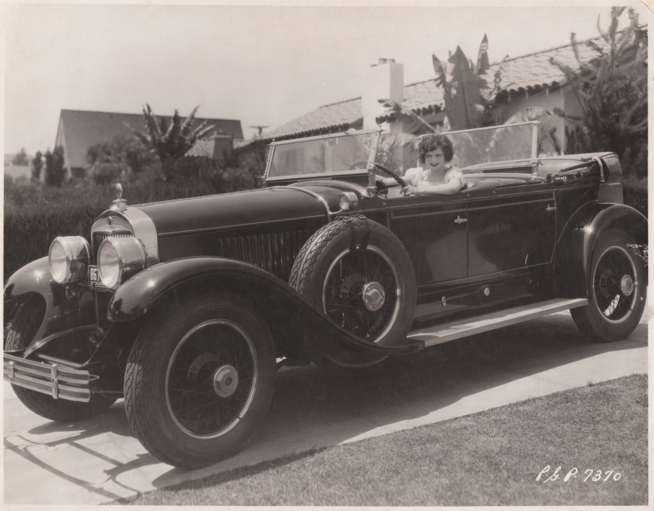 Clara Bow Archive — Clara Bow in a 1927 Cadillac Dual Cowl Phaeton ...