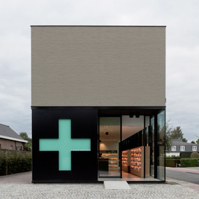 fancier:<br /><br />Pharmacy M by Caan Architecten<br />