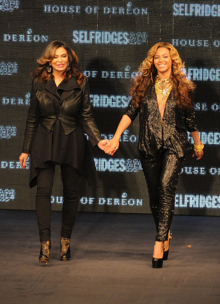 Beyonce Tina Knowles Dereon swag