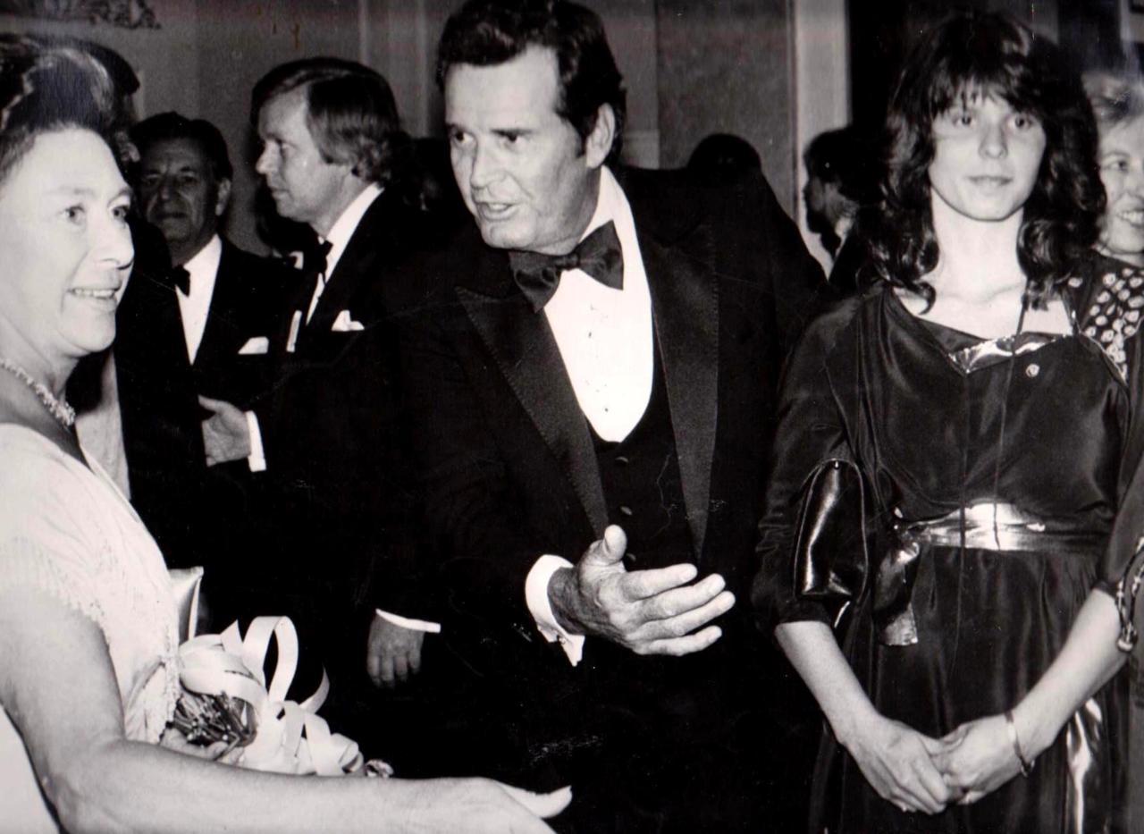 MAVERICK'S DAUGHTER, James Garner and Daughter Gigi Garner meeting...