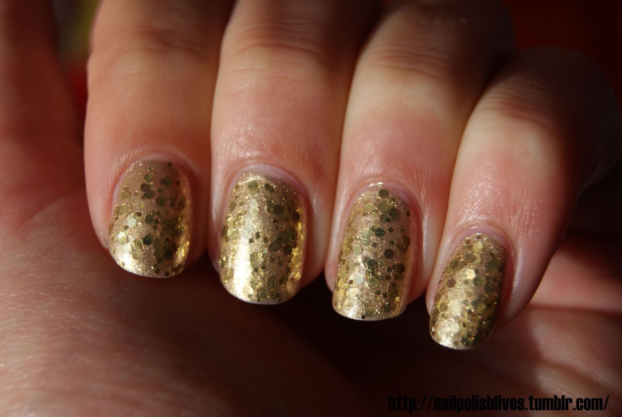 Golden Glitter Nail Art for Short Nails - wide 7