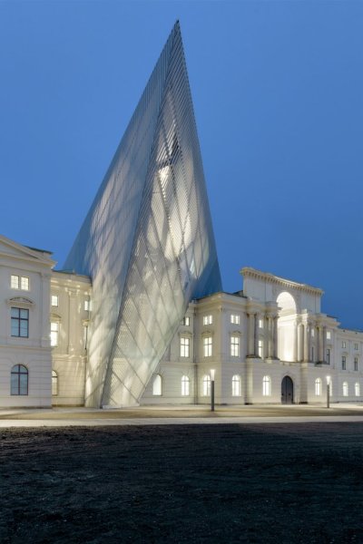 beanfield:<br /><br />GERMANY’S MUSEUM OF MILITARY HISTORY by Daniel Libeskind (via Architecture «)<br />