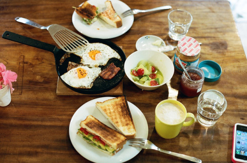 johnsteinbeck-:breakfast by miwaramone on Flickr.