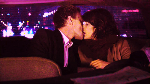 How i met your mother disaster averted barney and robin kiss