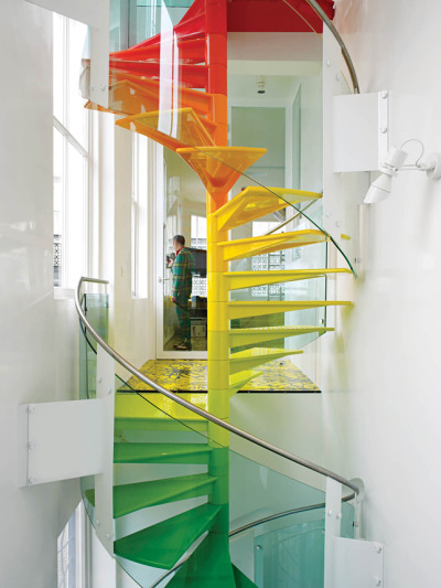 homedesigning:<br /><br />Things we’re loving today: Rainbow Stairs<br />