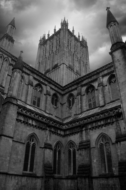 cathedral wells cathedral england church gothic hot beef sundae black and white