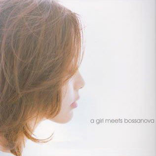 olivia ong a girl meets bossanova 《romance》主打歌是專輯的第一首歌《a love theme》,光聽前奏及那十五句的「i love you」就有點《i 'll move on》的感覺(收錄於《a girl meets bossanova 2》專輯內, 可是聽完一點都感覺不到沉悶的十五句「i love you」後,節奏就變得明快,整首歌的 氛圍也變得輕快,與前奏的沉重感形成了強烈的對比 。網路上很多歌迷認為此歌因為. olivia ong a girl meets bossanova 《romance》主打歌是專輯的第一首歌《a love theme》,光聽前奏及那十五句的「i love you」就有點《i 'll move on》的感覺(收錄於《a girl meets bossanova 2》專輯內, 可是聽完一點都感覺不到沉悶的十五句「i love you」後,節奏就變得明快,整首歌的 氛圍也變得輕快,與前奏的沉重感形成了強烈的對比 。網路上很多歌迷認為此歌因為.