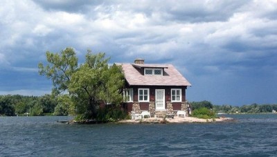 Tiny House on a Tiny Island!