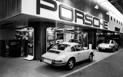 automotiveporn:Porsche - first steps in America.(first photo...