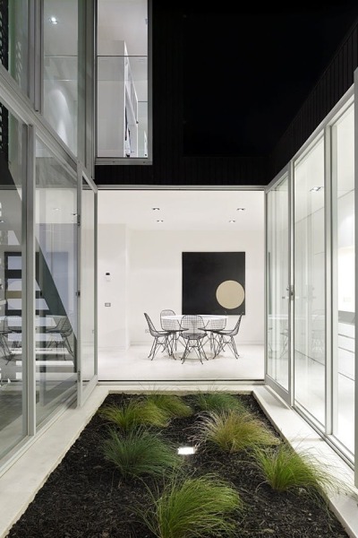 archi-versus:<br /><br />The Lily Street House_ODR Architects + Life Space Journey<br />