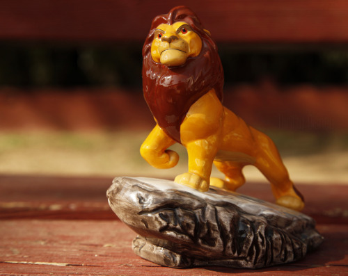 mufasa figurine