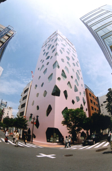 beconinriot:<br /><br />Toyo-Ito ”Mikimoto Ginza 2” Chuo-ku, Tokyo, Japan<br />