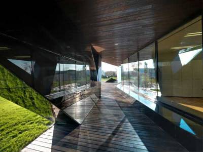 designismymuse:<br /><br /> Vidre Negre Office Building in Italy designed by Damilano Studio Architects (via freshome)<br />