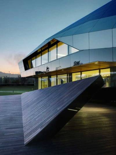 designismymuse:<br /><br /> Vidre Negre Office Building in Italy designed by Damilano Studio Architects (via freshome)<br />