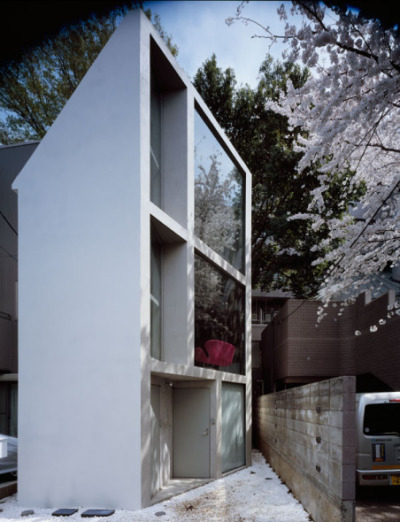 learningarchitecture:<br /><br />El tamaño no importa. Casa Ultra Slim en Tokio Japón<br />