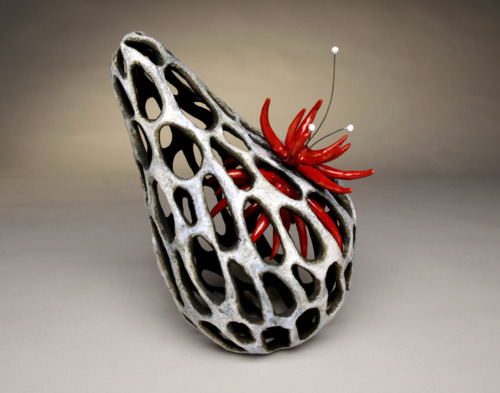 Jenni Ward Contemporary Ceramics, featured on Ceramics Now Magazine
