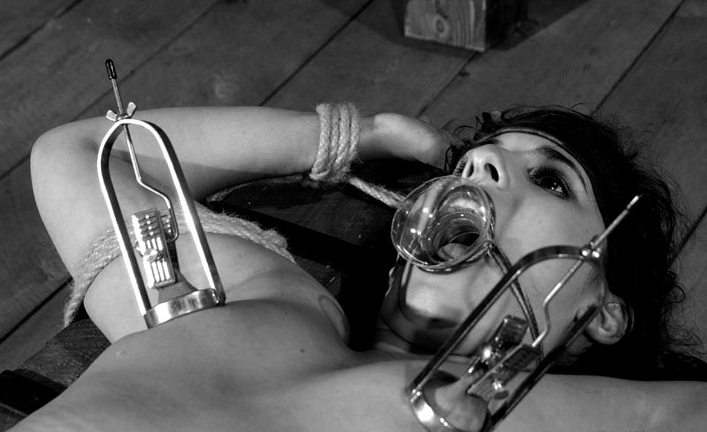 Electro Torture naked photos with high resolution on Free Download Nude Pho...