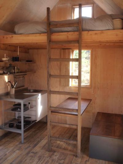 economyofspace:<br /><br />Scottish cabin interior<br />