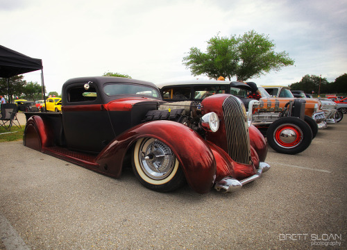 chromencurves:Wow! Candy red on flat black - there’s somethin...