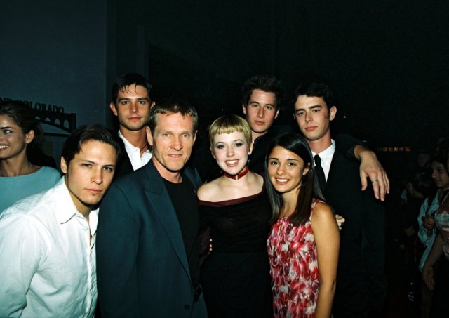 Roswell Cast