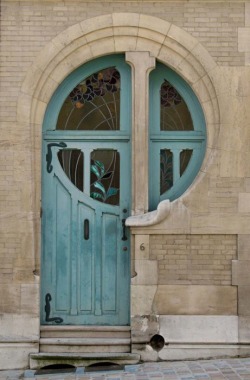 God when is art nouveau going to make a comeback.