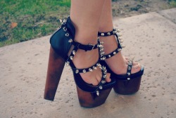 @5 Inch Heels Blog