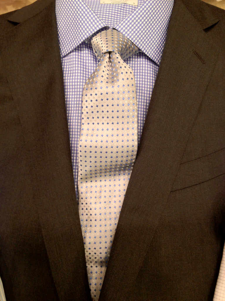 THIS AND THAT STYLE! - samatmarios: Suit up simple and keep the pattern...