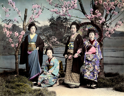 Ponta and O-Yen with two Hangyoku (1890)
“ “Ponta and O-Yen (Oen) were two famous Shinbashi Geisha. O-Yen (centre - standing) was renowned throughout Japan for her Cherry Dance and Ponta (far left) was considered one of the most Iki (stylish or chic)...