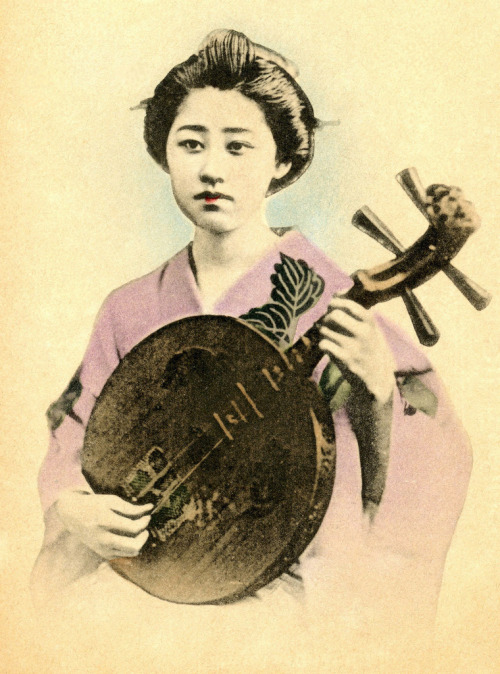 Nihonbashi Geisha with a Moon Guitar (1897)