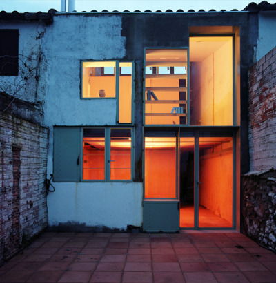 subtilitas:<br /><br />Calderon Folch Sarsanedas - Caldereria Petita house renovation, Barcelona 2001.<br />